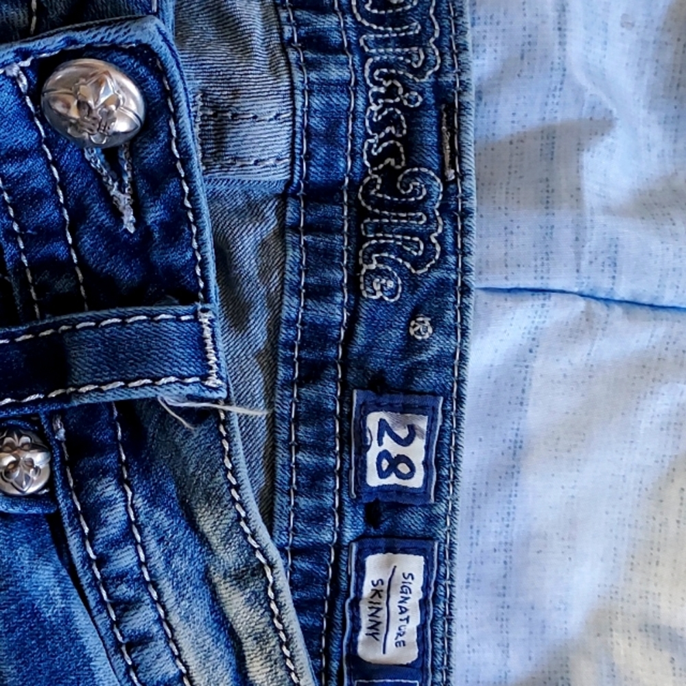 Miss Me Jean's 28 Denim